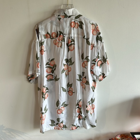 A&F Peach Short Sleeve Button Up - Picture 4 of 4